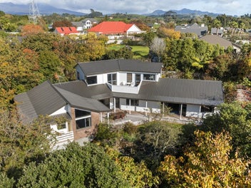 60 Veale Road, Ridgewood, New Plymouth