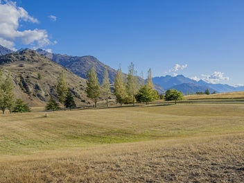 2 Bloxham Lane, Lake Hayes, ARROWTOWN