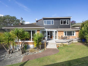 36 Avonleigh Road, Green Bay, Auckland