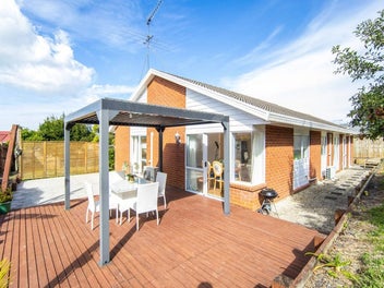 3 Lanier Place, Glendene, Auckland