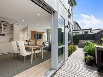 9 Manaaki Circle, Wai o Taiki Bay, Auckland