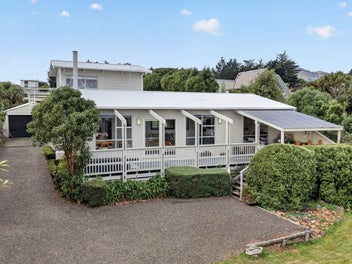 9 James Drive, Diamond Harbour, Lyttelton