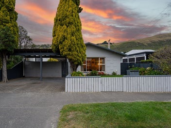 9 Thorpe Street, Sumner, Christchurch