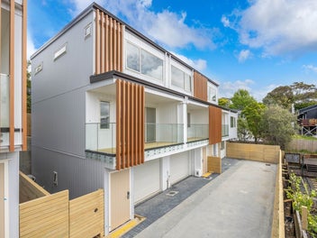 5/18 Ludlow Terrace, Totara Vale, Auckland