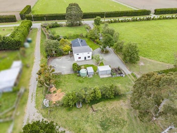 677 Woodstock Road, Burnt Hill, Oxford