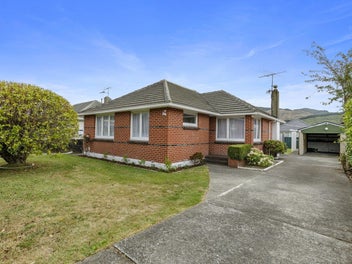 251 Fergusson Drive, Heretaunga, Upper Hutt