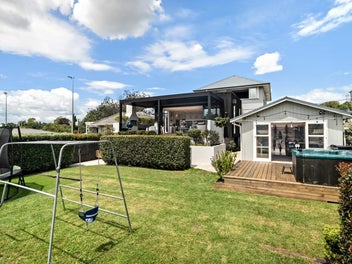 20 Mcintyre Road, Mangere Bridge, Auckland