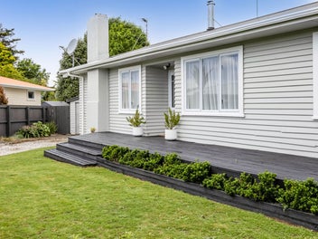 37 Antonio Street, Stratford