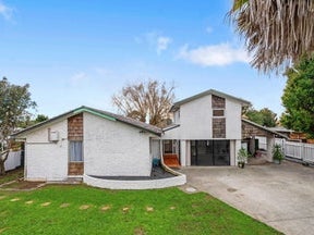 9 Ultima Place, Clover Park, Auckland