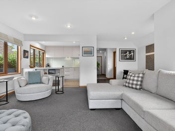 2/130 Muritai Road, Eastbourne, Lower Hutt