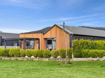 42 Obelisk Street, Wanaka