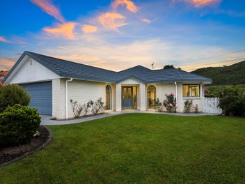 31 Mary Huse Grove, Manor Park, Lower Hutt