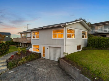 98 Eban Avenue, Hillcrest, Auckland