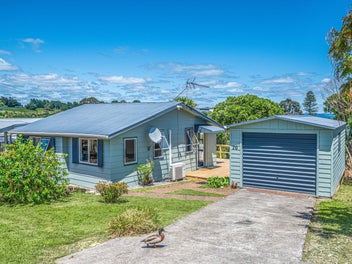 20 Nelson Avenue, Surfdale, Waiheke Island