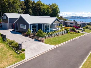 5 Azalea Lane, Waipahihi, Taupo