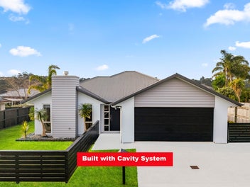 18 Huntington Park Drive, Greenhithe, Auckland