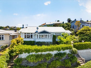 12 Guys Hill Road, Hospital Hill, Napier