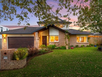 12 English Oak Drive, Schnapper Rock, Auckland