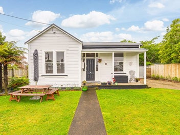16 Spier Street, Aramoho, Whanganui