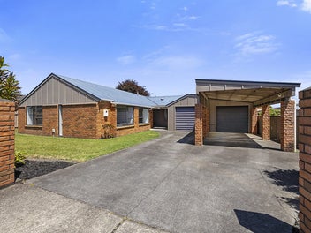 115 Heta Road, Highlands Park, New Plymouth