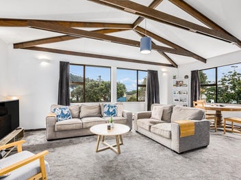 26 Miro Street, Eastbourne, Lower Hutt