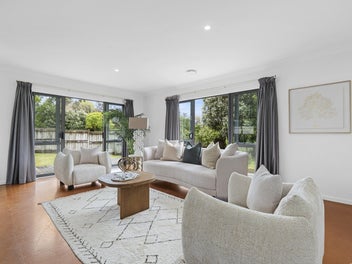 1185 South Road, Oakura, Oakura