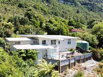 191 State Highway 7, Greymouth, Grey