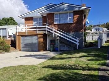 20 Alberta Road, Glen Avon, New Plymouth