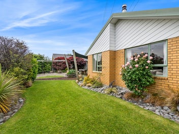 80 Mauger Drive, Heathcote Valley, Christchurch