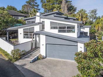 16A Capricorn Place, Browns Bay, Auckland