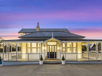 48 Stanley Point Road, Stanley Point, Auckland