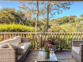 10 Hobson Terrace, Onetangi, Waiheke Island