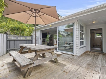 19 Rossiter Crescent, Lynmouth, New Plymouth