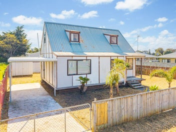 15 Waitai Street, Castlecliff, Whanganui