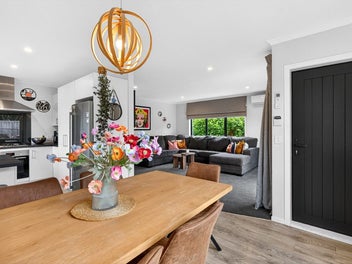20A Martin Grove, Normandale, Lower Hutt