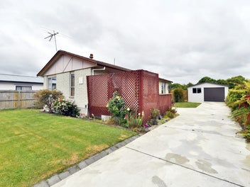 31 Denniston Crescent, Redwood, Christchurch