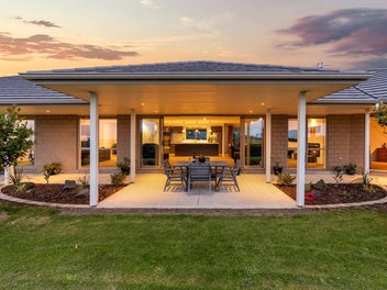 1518 Old North Road, Helensville, Helensville