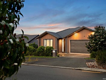 8 Buddle Road, Pukekohe, Auckland