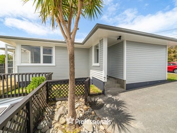 26 Jane Grove, Paparangi, Wellington