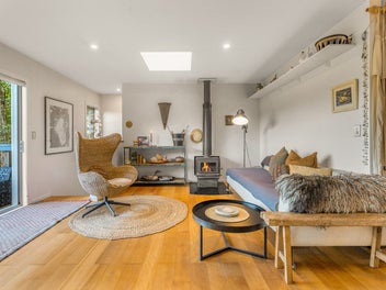 33 Wilma Road, Ostend, Waiheke Island