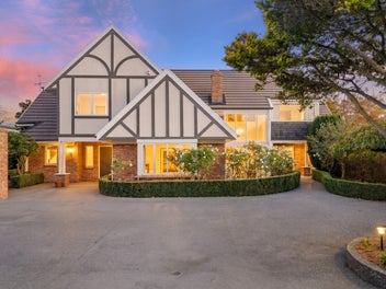 10 Frith Place, Burnside, Christchurch