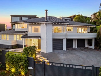 7 Parr Terrace, Castor Bay, Auckland