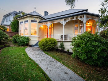 5 Passmore Crescent, Maori Hill, Dunedin