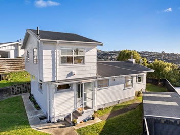 19 Diane Grove, Paparangi, Wellington