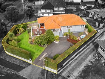 8 Martin Place, Panmure, Auckland