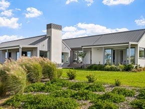 6 Moya Drive, Matakana, Matakana