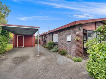 302B Cambridge Road, Hillcrest, Hamilton