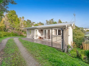 14A Ocean View Road, Hatfields Beach, Orewa