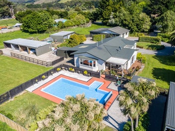 49 Western Lake Road, Western Lake, Featherston