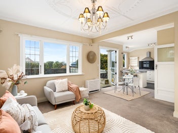 25 Kenmure Road, Belleknowes, Dunedin